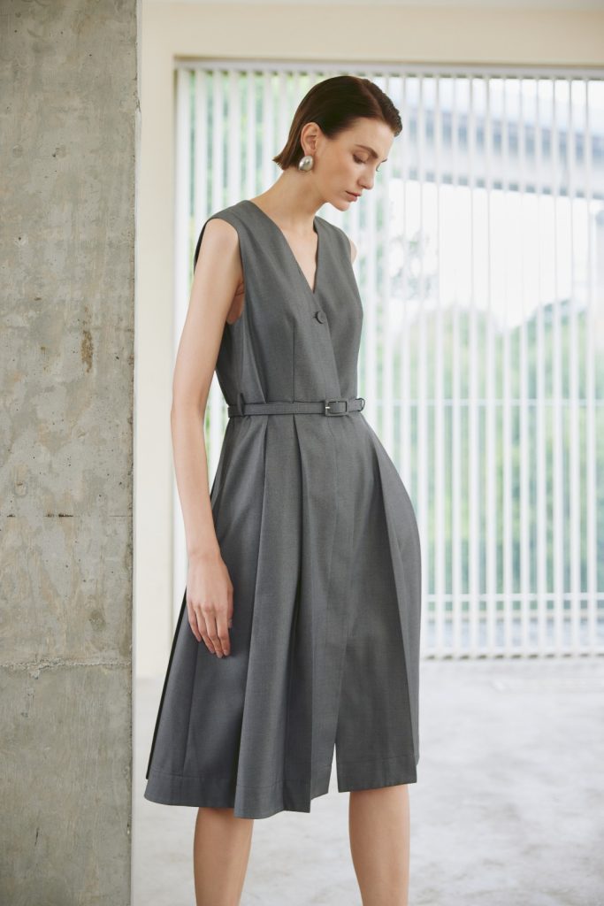 Elegant Two-Piece Windbreaker Set product image 4