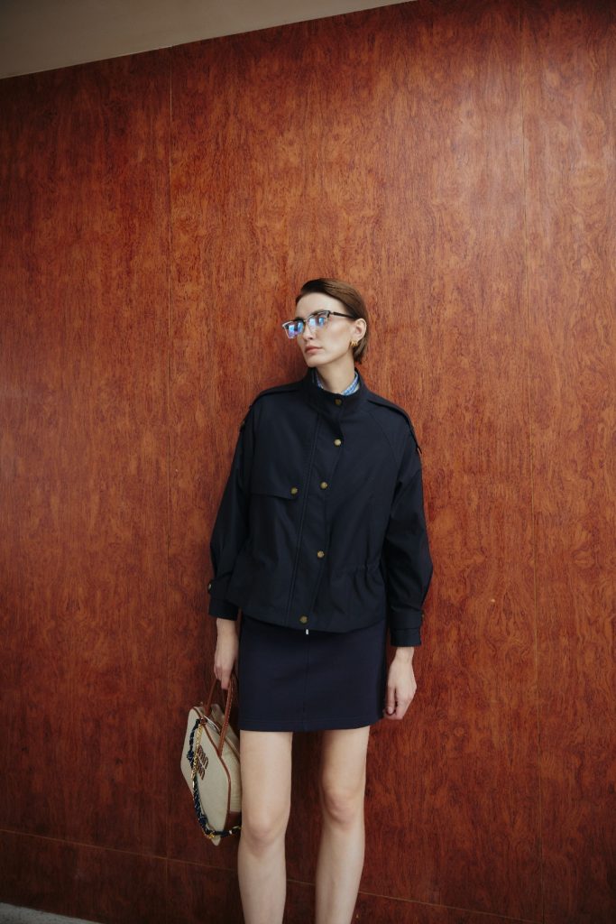 Relaxed Clean-Cut Short Outerwear product image 3