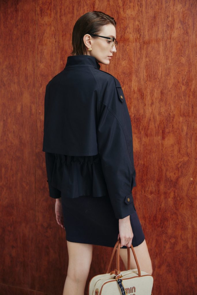 Relaxed Clean-Cut Short Outerwear product image 4