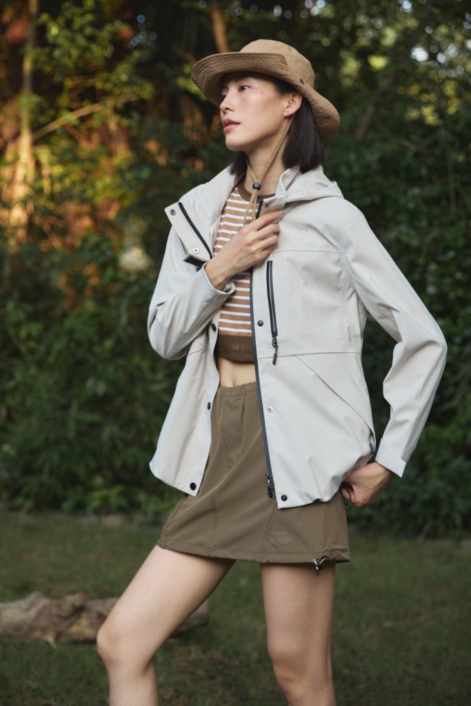 Sport Commuter Light Outdoor Jacket product image 3