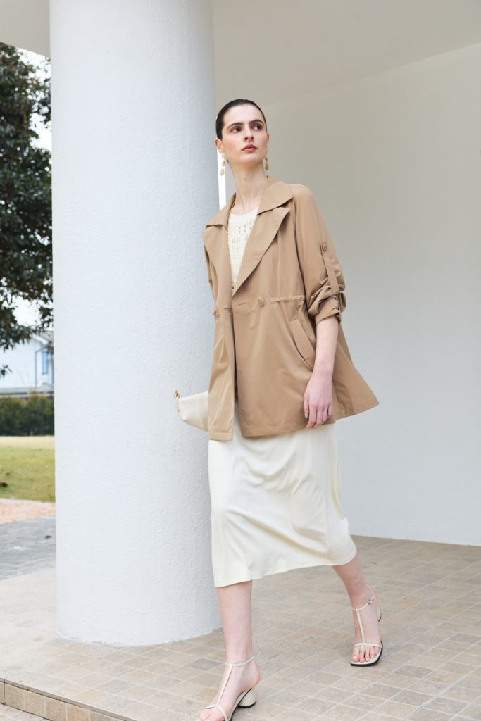Lightweight Lapel Long Windbreaker product image 1